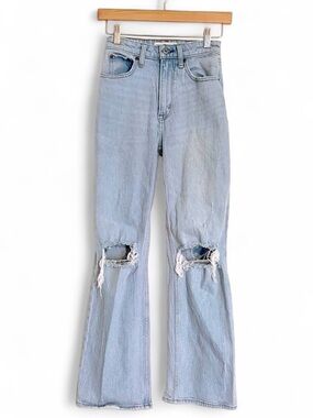 Abercrombie & Fitch 90s Relaxed High Rise Jeans Flare Distressed Light Wash 23